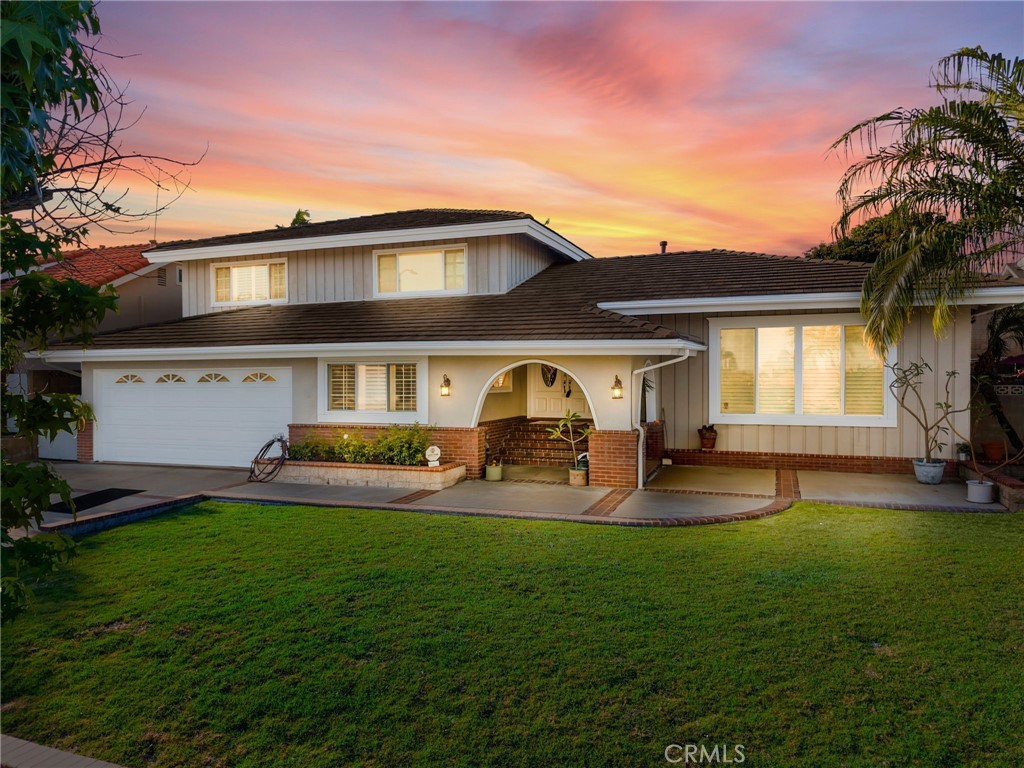 Nhà bán tại Placentia, CA 92870 | 4 beds | 3 baths | $1,100,000